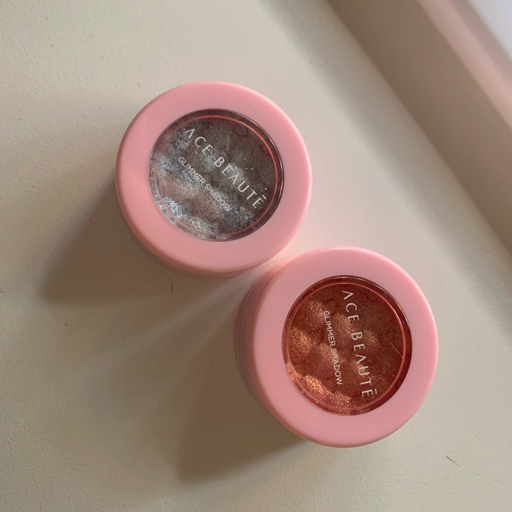Mini eyeshadow highlights